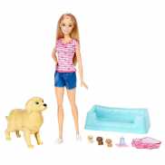 FDD43 Игровой набор Barbie Кукла и собака с новорожденными щенками,