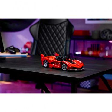 42212 Конструктор Техник "Феррари FXX K" 42212 Конструктор Техник "Феррари FXX K"