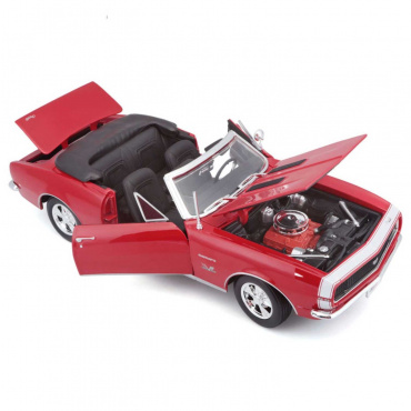 31684 Машинка die-cast 1967 Chevrolet Camaro SS 396 Convertible, 1:18, красная, открывающиеся двери