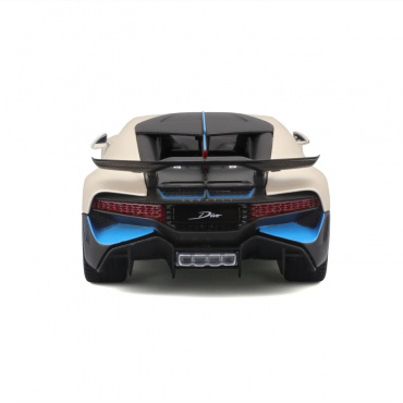 31526 Машинка die-cast Bugatti Divo, 1:24, белая с дизайном, открывающиеся двери