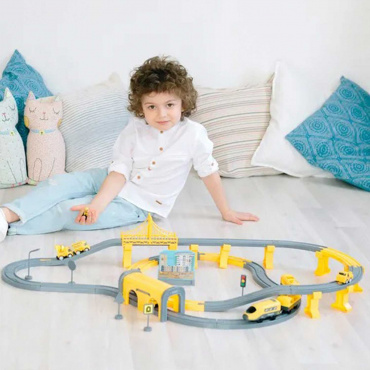 G201-001 Игрушка Железная дорога "Строительная площадка, 92 предмета", на батарейках со звуком