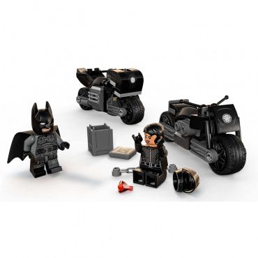 76179 Конструктор Супергерои "Бэтмен и Селина Кайл: погоня на мотоцикле"
