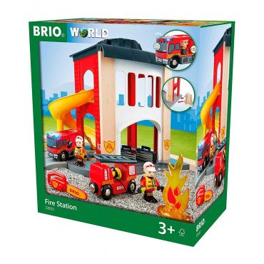 33833 BRIO Игровой набор Пожарное отделение, 2 эт., свет, звук, 12 предм.