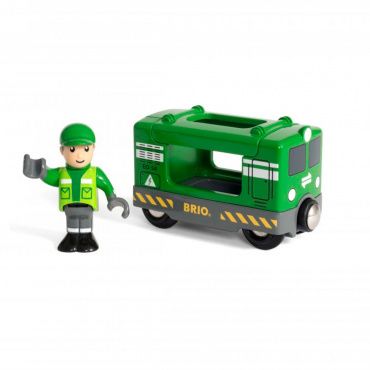 33894 BRIO Игровой набор. Грузовой вагон с машинистом, 2 эл.