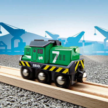 33214 BRIO Игрушка Локомотив, свет, 9х3,6х5см, на бат.1хАА (не вх.в наб.)