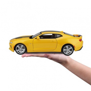 31689 Машинка die-cast Chevrolet Camaro SS, 1:18,  красная, открывающиеся двери