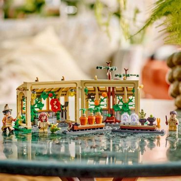 76445 Конструктор Гарри Поттер "Замок Хогвартс: Класс Гербологии"