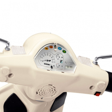 IGMC0019 Скутер для катания детей Vespa 12V