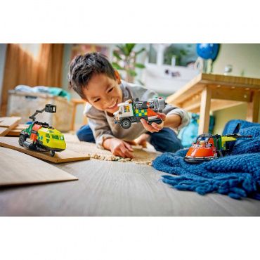 60505 Конструктор Сити "Самолет, сервисный грузовик и судно на воздушной подушке"