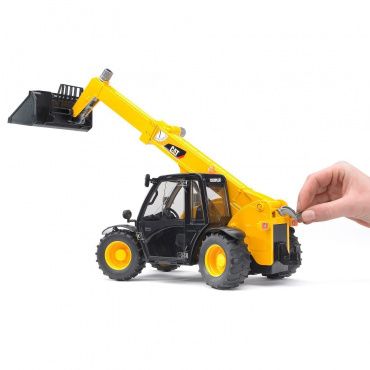 02141 Игрушка из пластмассы Погрузчик колёсный CAT Telehandler с телескопическим ковшом