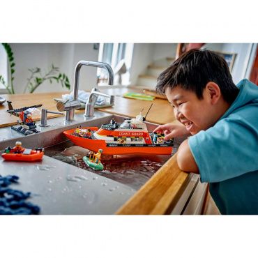 60504 Конструктор Сити "Спасательный катер и вертолет береговой охраны" 60504 Конструктор Сити "Спасательный катер и вертолет береговой охраны"