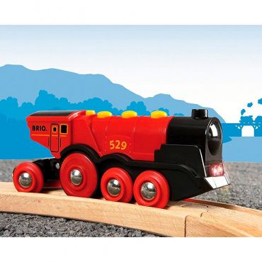 33592 BRIO Игрушка Локомотив красный эл.,движение вперед-назад,свет,звук,свобод.движение, 14х4х5см