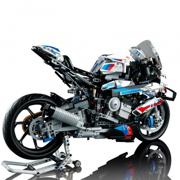 42130 Конструктор Техник "BMW M 1000 RR" 