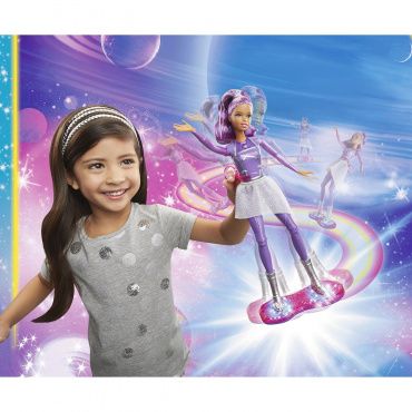 DLT23 Игрушка. Кукла Барби "Подружка на ховерборде: Приключение Звездного Света" на бат.