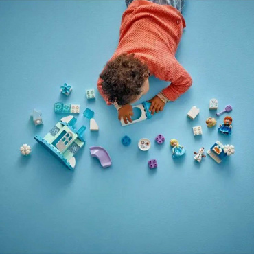 10455 Конструктор Дупло "Вечеринка в ледяном дворце Эльзы и Анны"