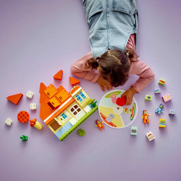 10459 Конструктор Дупло "Дом семьи Блуи с игрой для развития памяти"